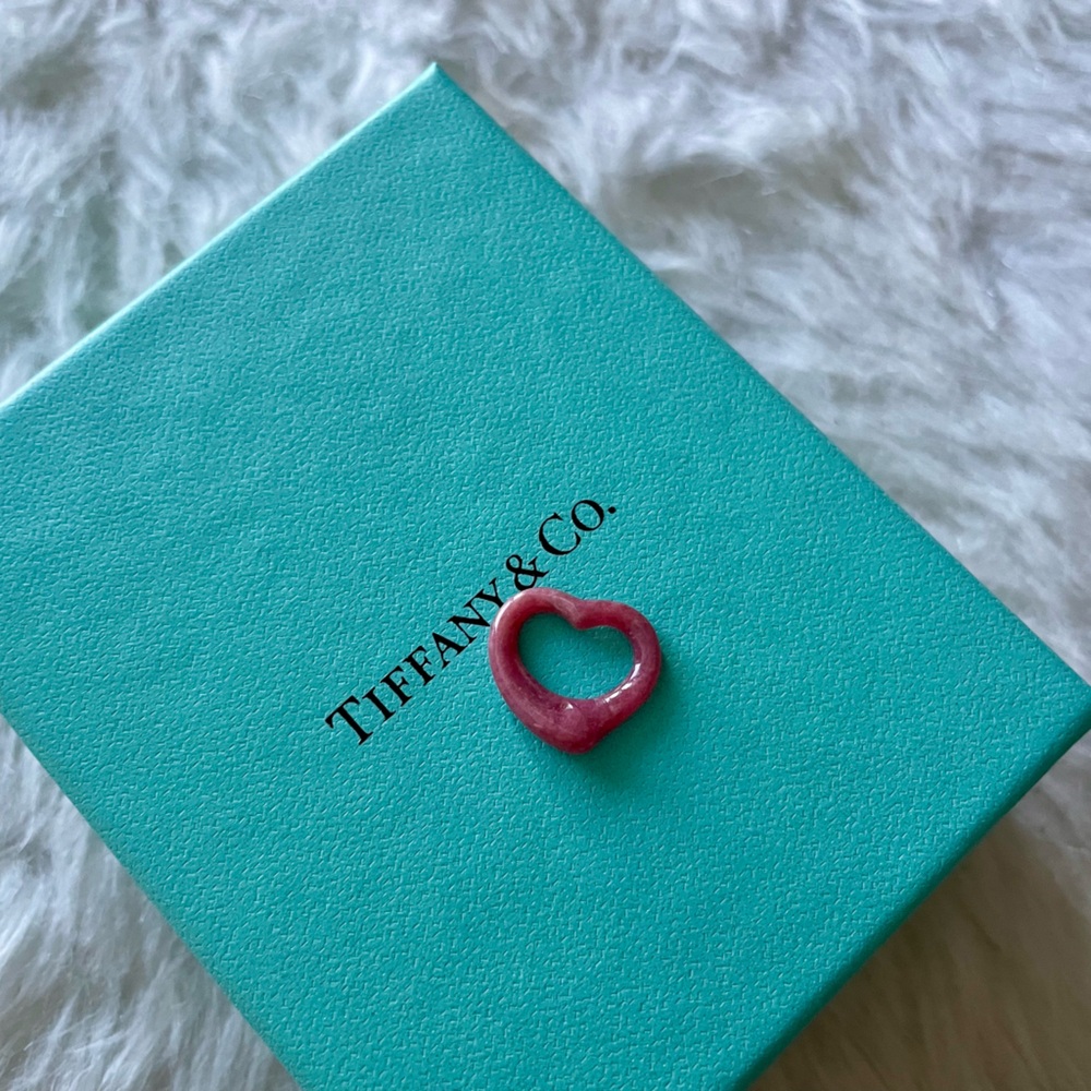 Rare 💗 Tiffany and Co. Pink Open Heart